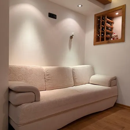 Andelija Homestay *