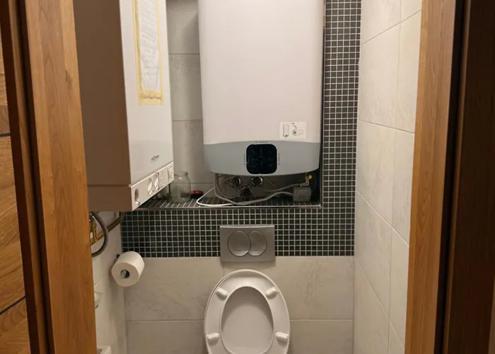 Andelija Quarto em Acomodações Particulares *